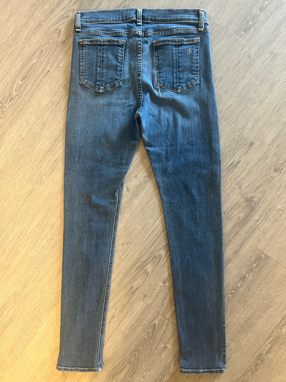 rag & bone Women's Skinny Jeans in Medium Blue Wash - Picture 5 of 10